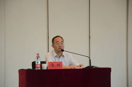 4北京师范大学思想政治工作研究院院长、博士生导师冯刚教授做专题讲座