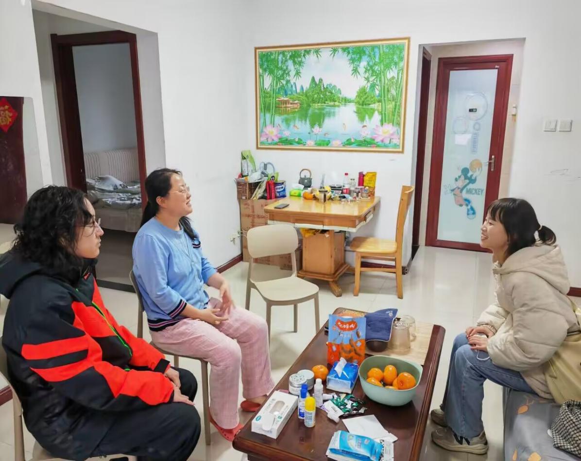 22级本科辅导员到走读学生住处走访